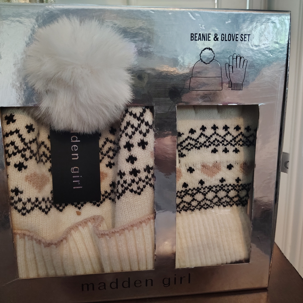 Madden Girl Cream Fair Isle Beanie &‎ Glove Set with Faux Fur Pom